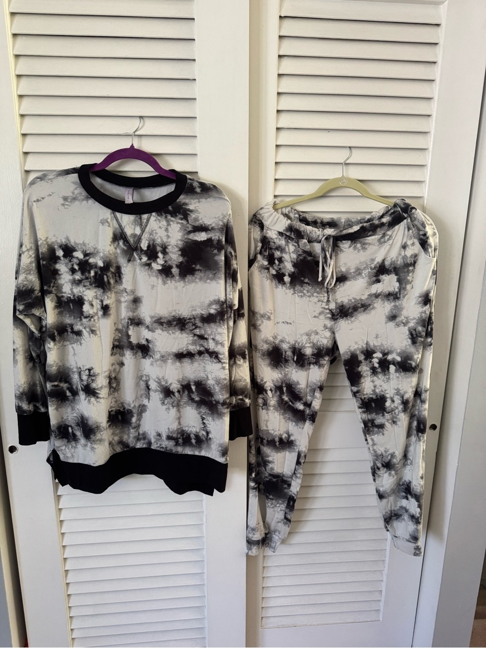 Honeyme Black & White Tie-Dye Matching Set
